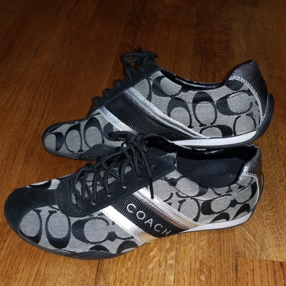 Coach Signature Jayme Sneaker 6